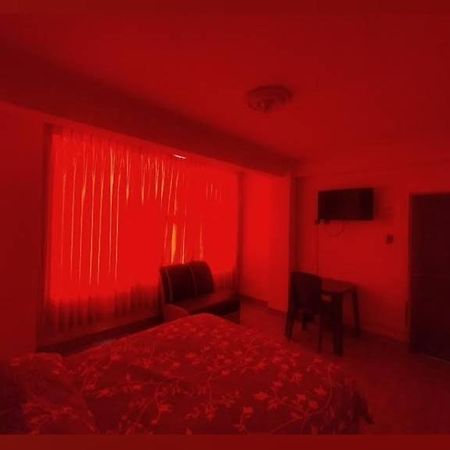 El Jardin De Los Lirios Hotel Mojon de Achocalla Екстериор снимка